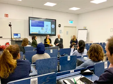 Building VET Trainers' Entrepreneurial Competence - VETEntre